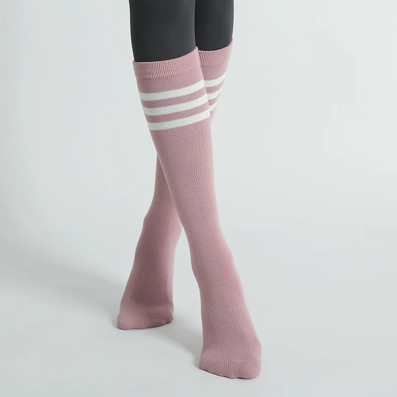 Cloud Form WinterFlow Grip Socks