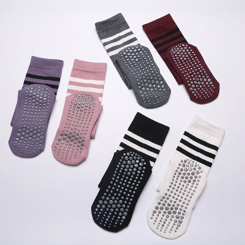 Cloud Form WinterFlow Grip Socks